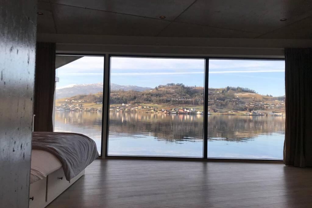 Panoramaresort In Hardangerfjorden Leilighet I Sjokanten Ved Hardangerfjorden For 7 Personer Boat , Sauna,Kajak, Sup For Rent Øystese 외부 사진